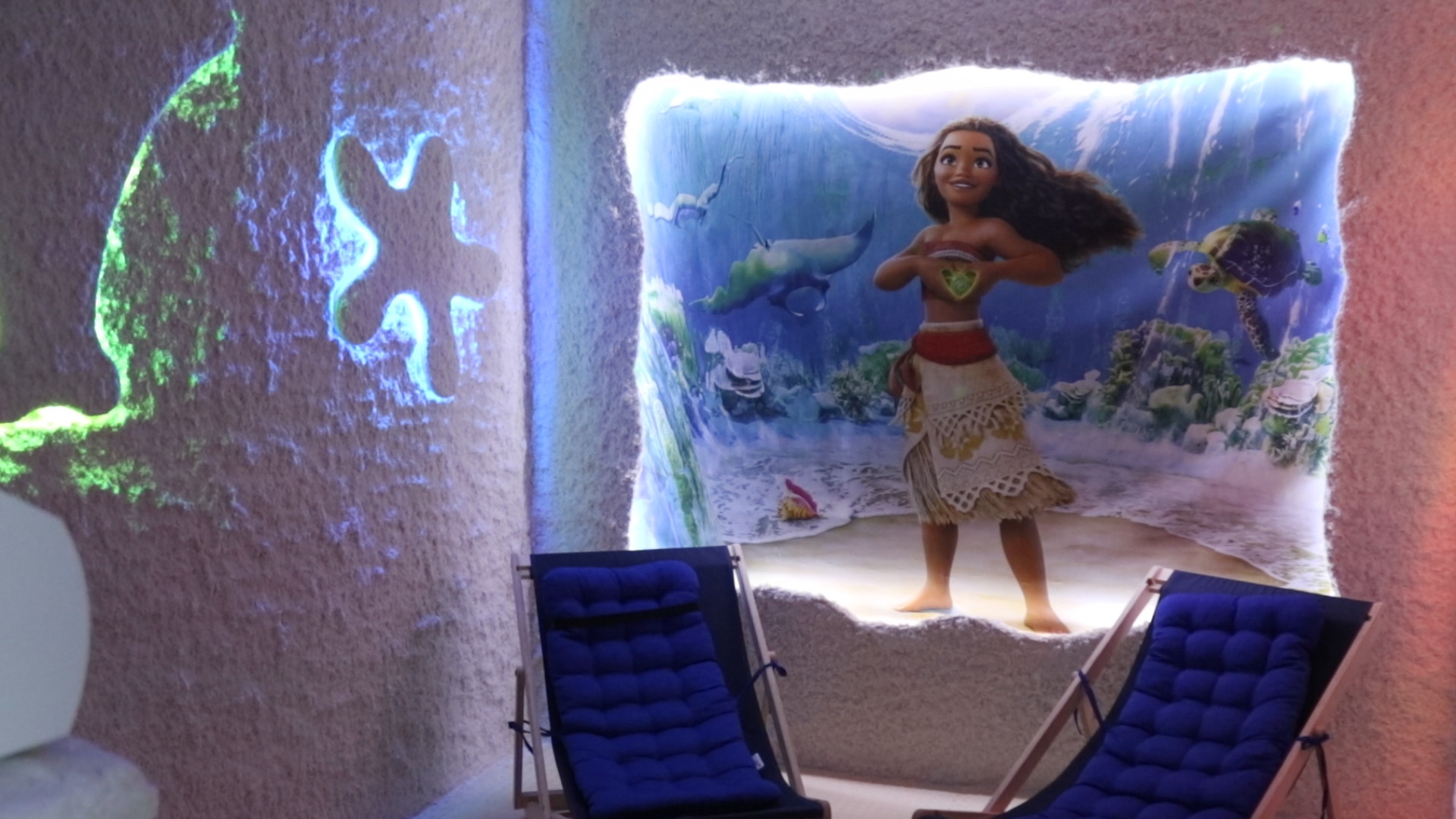 Супруги Хрыпко из Каспийска открыли лечебную соляную комнату на средства соцконтракта